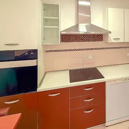 Дом отдыха With Swimming Pool *