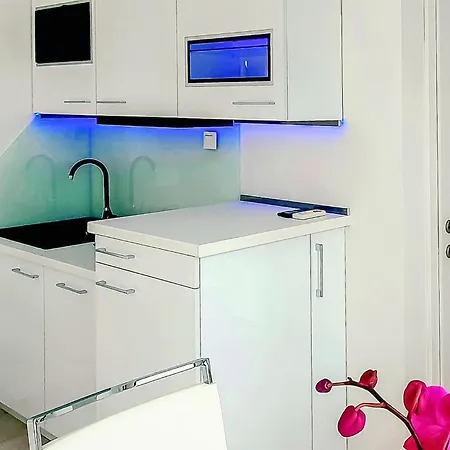 With Swimming Pool Дом отдыха *