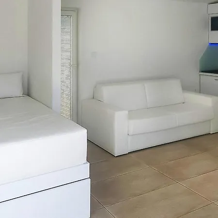 With Swimming Pool * Матульи