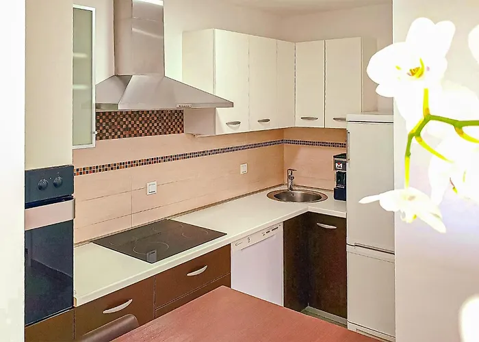 Semesterbostad With Swimming Pool