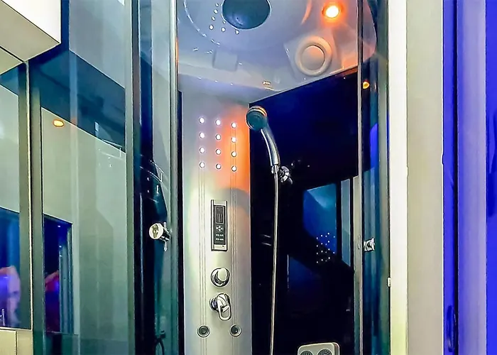 With Swimming Pool Semesterbostad Matulji