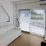 Vakantiehuis With Swimming Pool