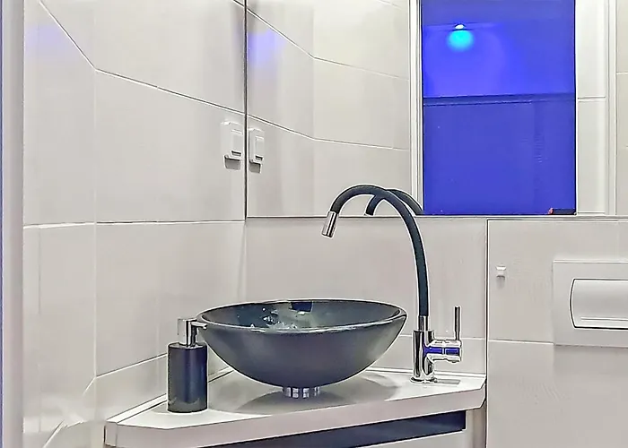 With Swimming Pool Holiday home Matulji