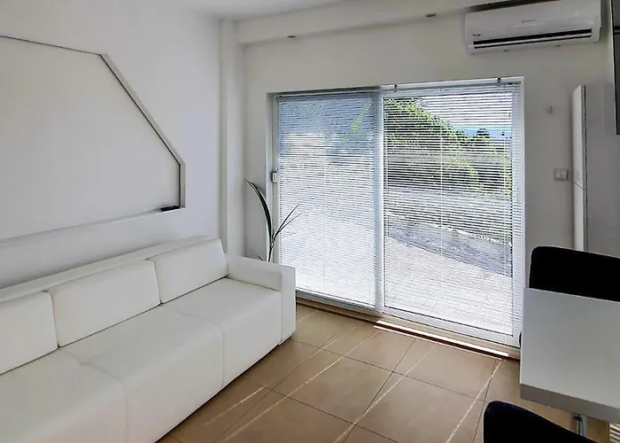 Holiday home With Swimming Pool